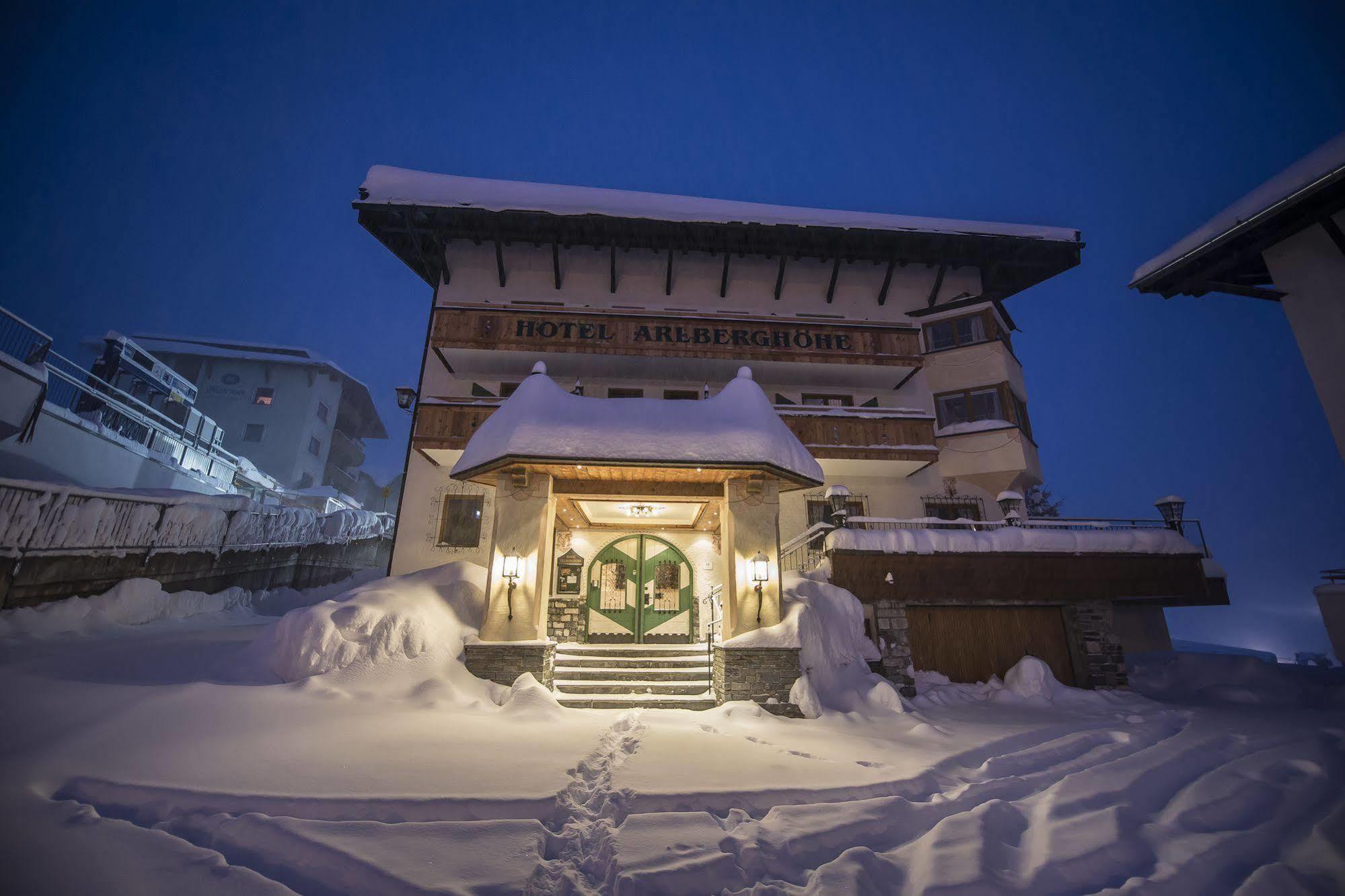 Hotel Arlberghoehe Sankt Christoph Am Arlberg Exterior photo